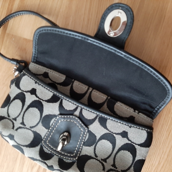 Coach Black & Gray Branded Purse Wristlet Clutch - Picture 6 of 8